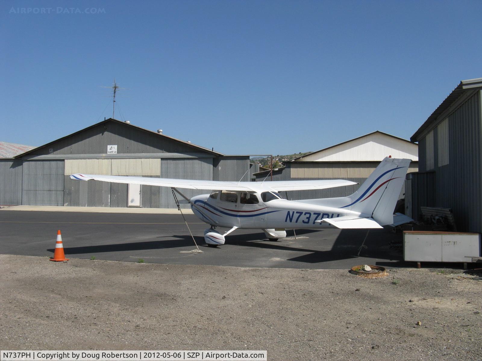 N737PH, 1977 Cessna 172N C/N 17269564, 1977 Cessna 172N SKYHAWK, Lycoming O-320-H2AD 160 Hp