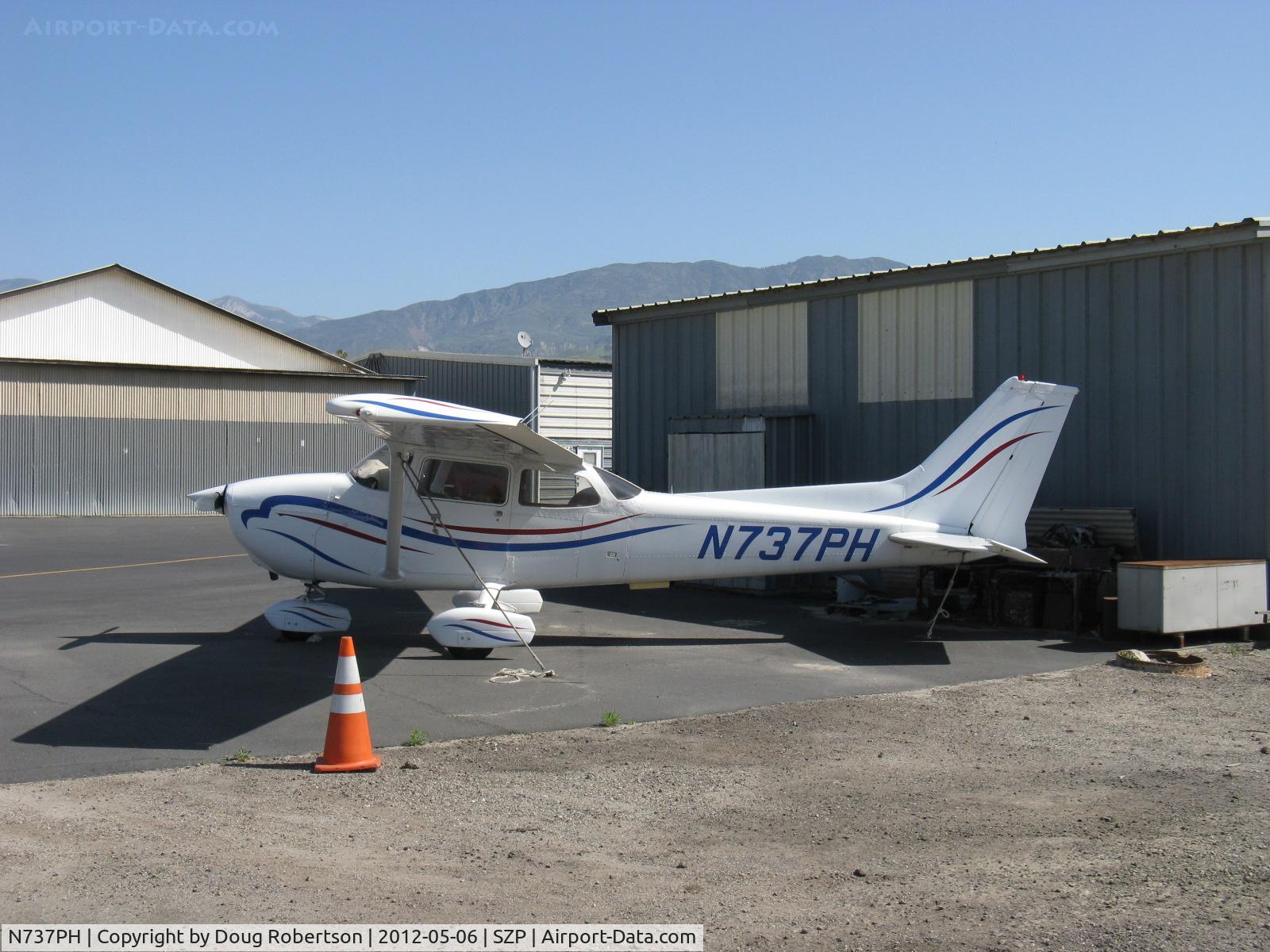 N737PH, 1977 Cessna 172N C/N 17269564, 1977 Cessna 172N SKYHAWK, Lycoming O-320-H2AD 160 Hp