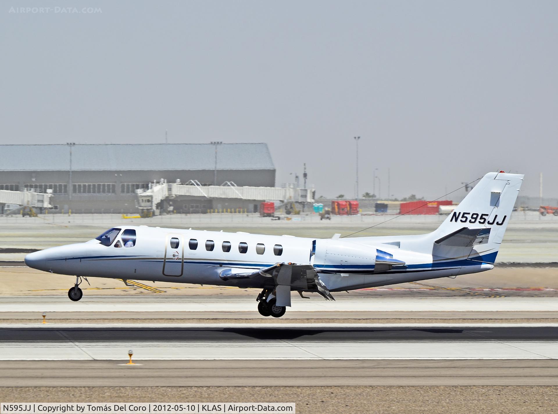 N595JJ, 2004 Cessna 560 C/N 560-0680, N595JJ 2004 Cessna 560 C/N 560-0680

- Las Vegas - McCarran International (LAS / KLAS)
USA - Nevada, May 10, 2012
Photo: Tomás Del Coro