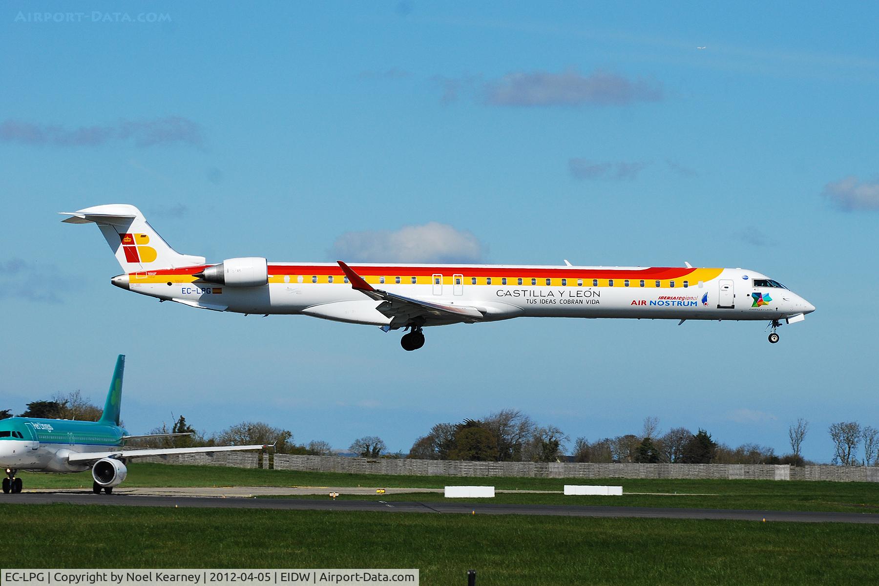 EC-LPG, 2011 Bombardier CRJ-1000ER NG (CL-600-2E25) C/N 19021, Landing Rwy 10 at Dublin Airport