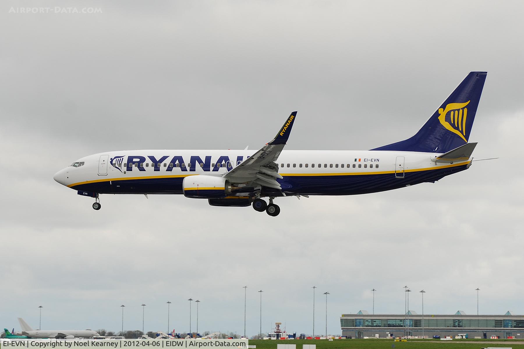 EI-EVN, 2012 Boeing 737-8AS C/N 40294, LAnding Rwy 28 at Dublin Airport on delivery.