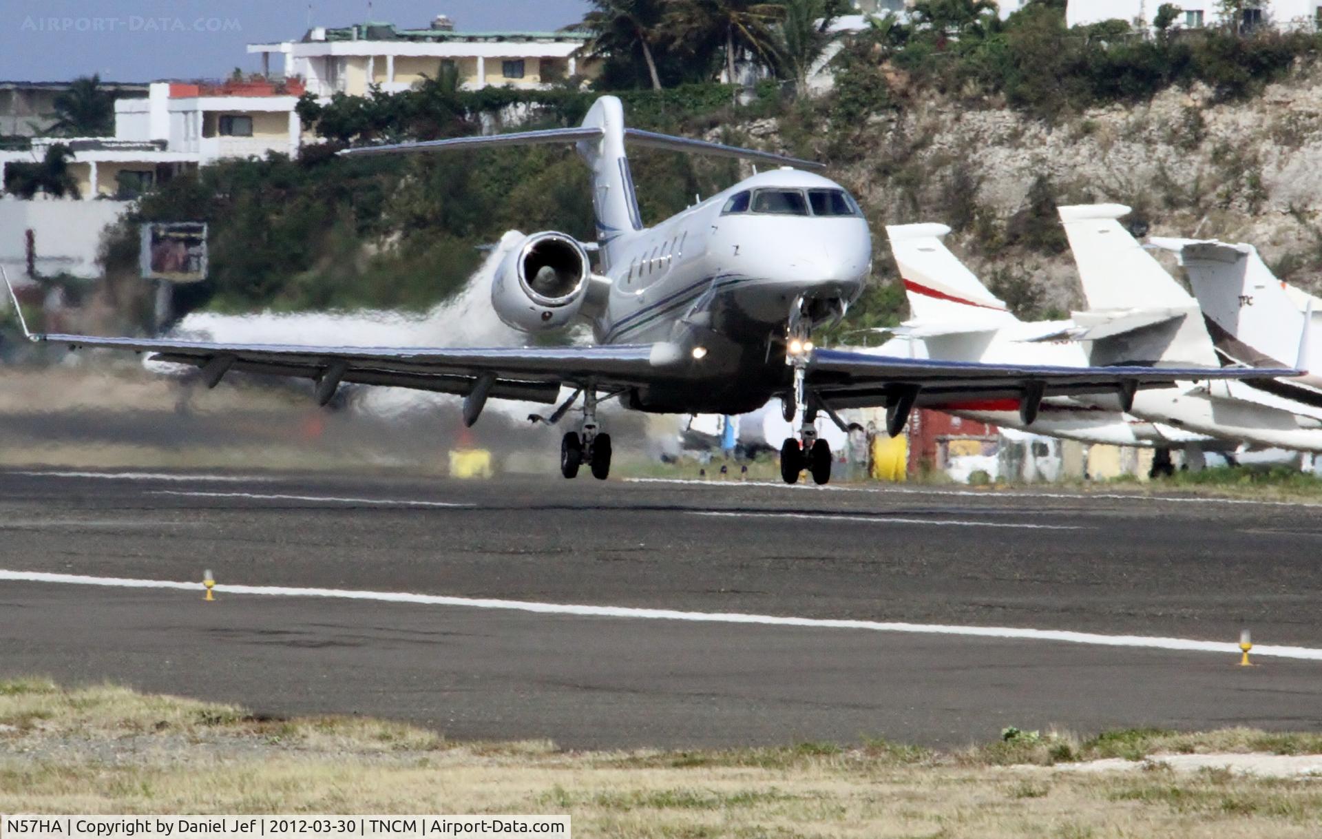 N57HA, 2006 Bombardier Challenger 300 (BD-100-1A10) C/N 20115, N57HA