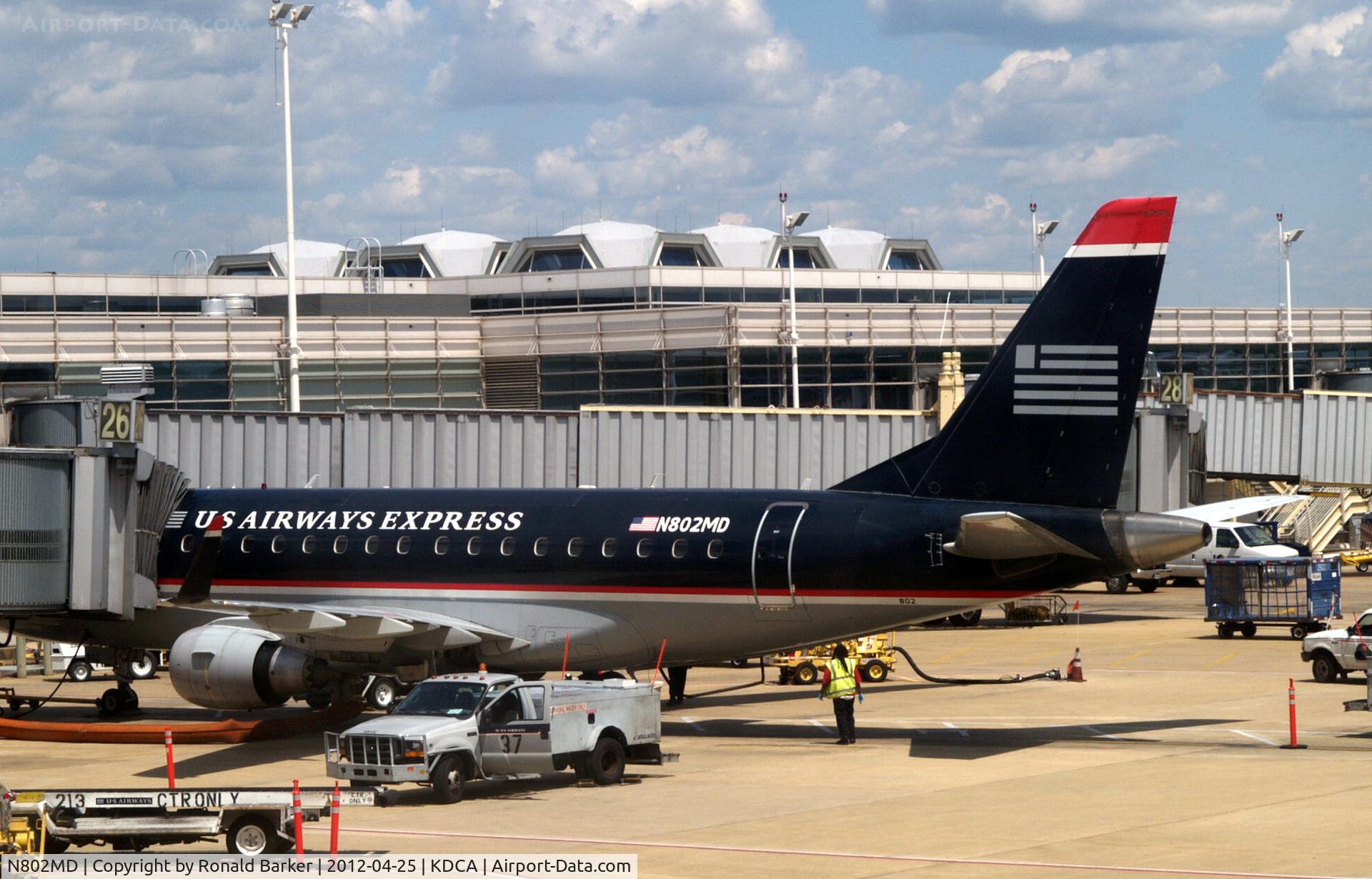 N802MD, 2004 Embraer 170SU (ERJ-170-100SU) C/N 17000013, DCA, VA