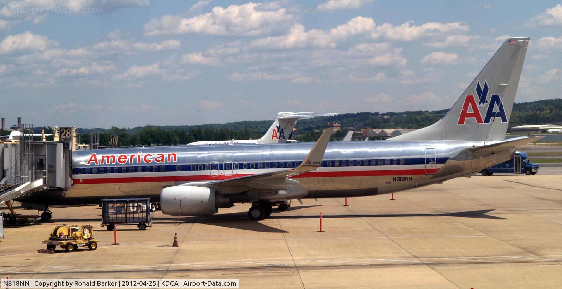 N818NN, 2009 Boeing 737-823 C/N 30910, DCA, VA