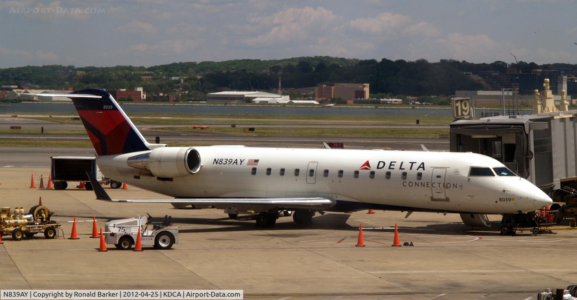 N839AY, 2005 Bombardier CRJ-200 (CL-600-2B19) C/N 8039, DCA, VA
