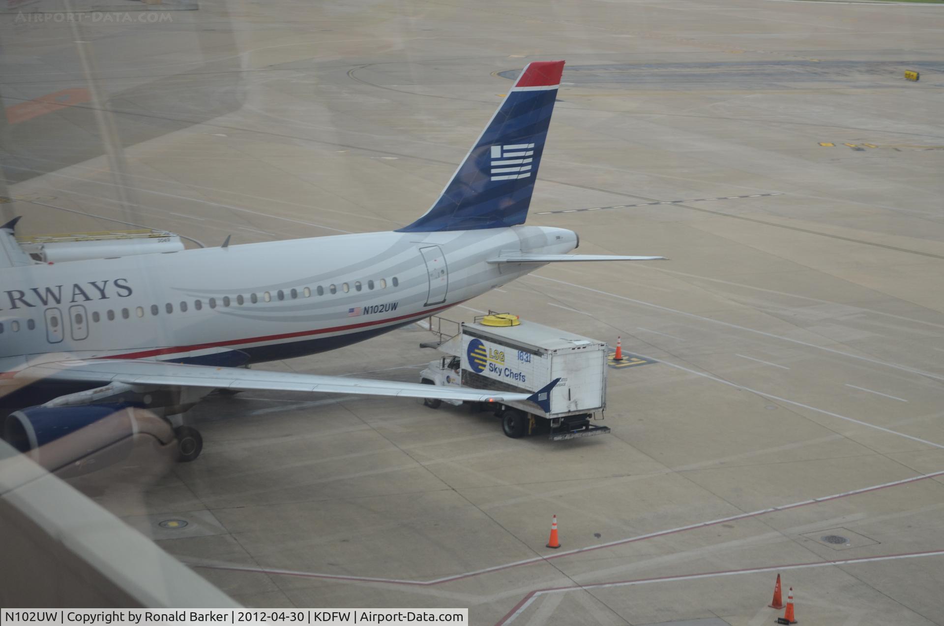N102UW, 1998 Airbus A320-214 C/N 0844, DFW, TX