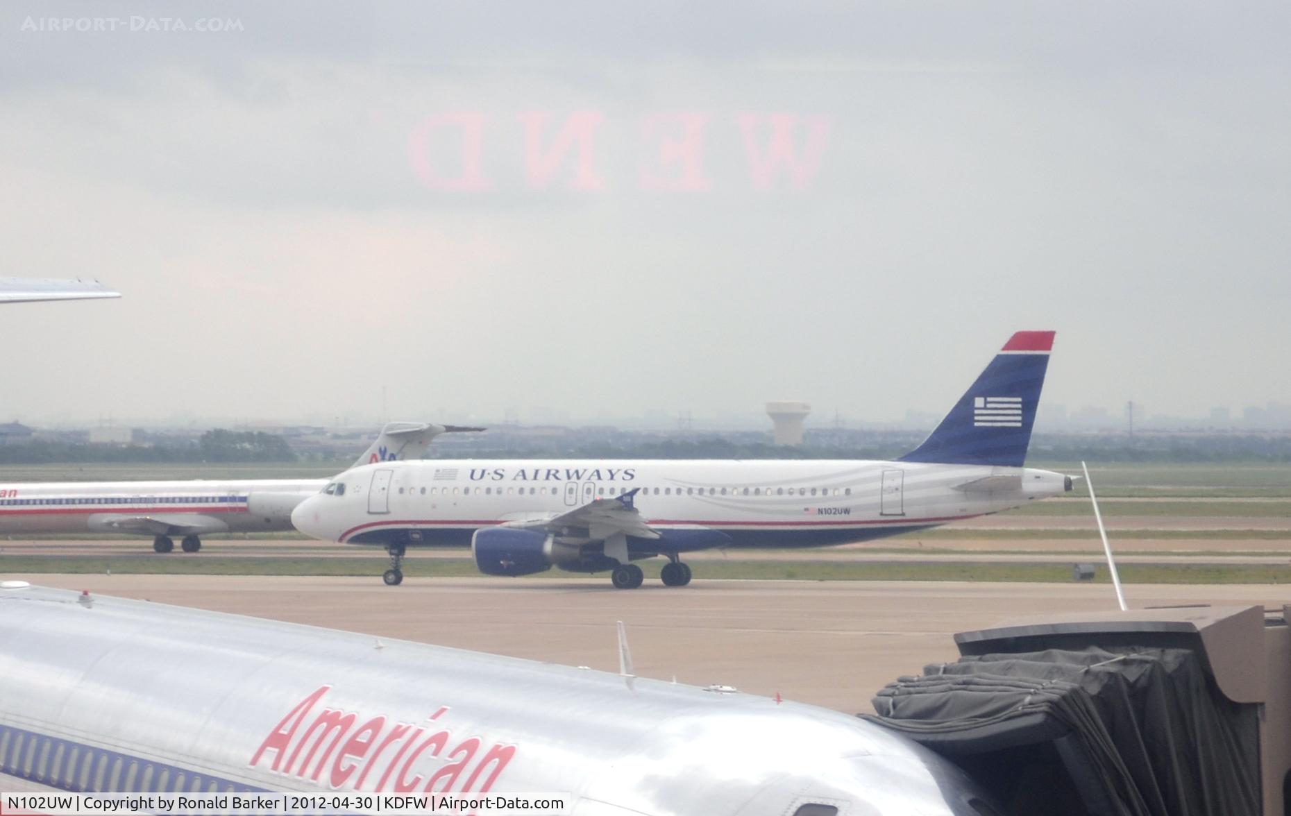 N102UW, 1998 Airbus A320-214 C/N 0844, DFW, TX