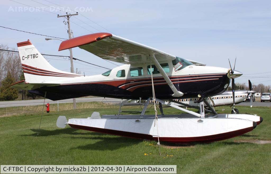 C-FTBC, 1973 Cessna U206F Stationair Stationair C/N U20602047, Parked