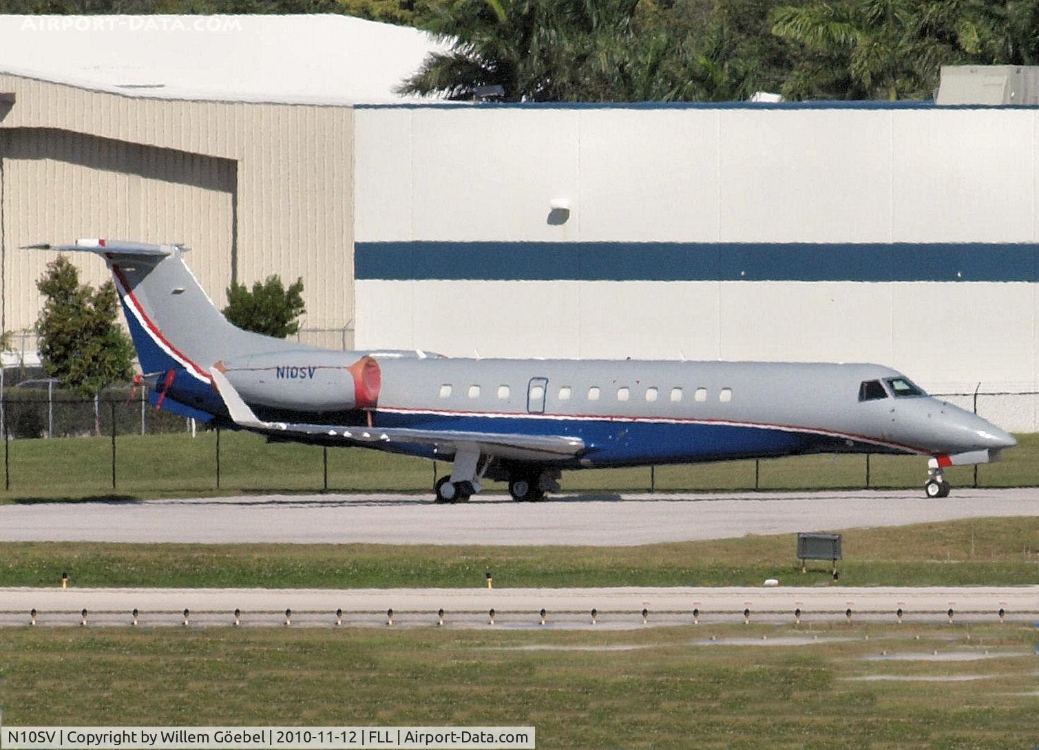 N10SV, 2006 Embraer EMB-135BJ Legacy C/N 14500974, Parking on the platform of FLL