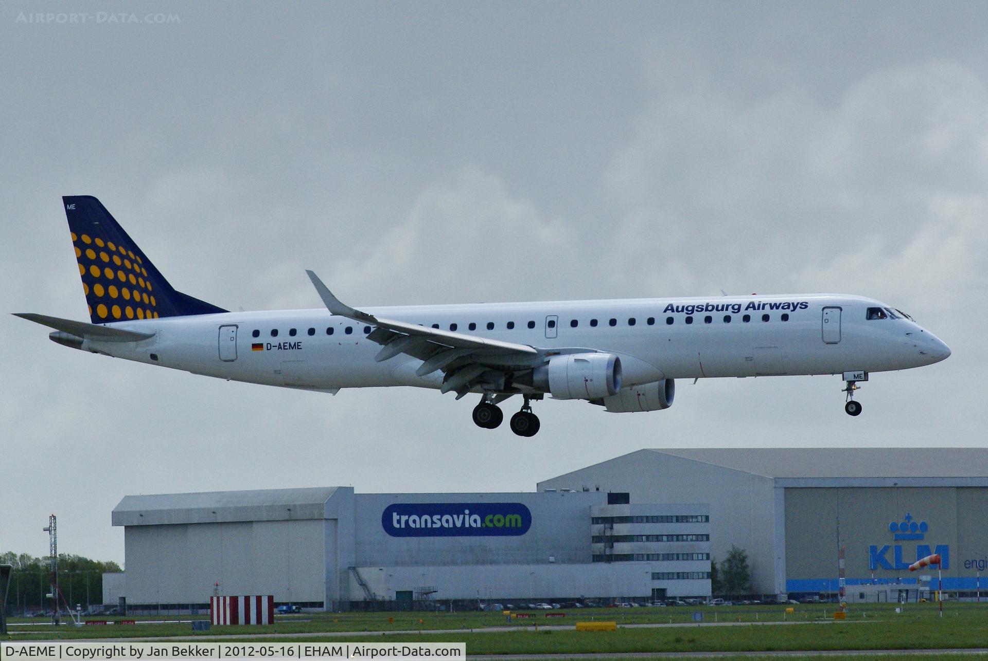 D-AEME, 2009 Embraer 195LR (ERJ-190-200LR) C/N 19000308, Just before landing on the 