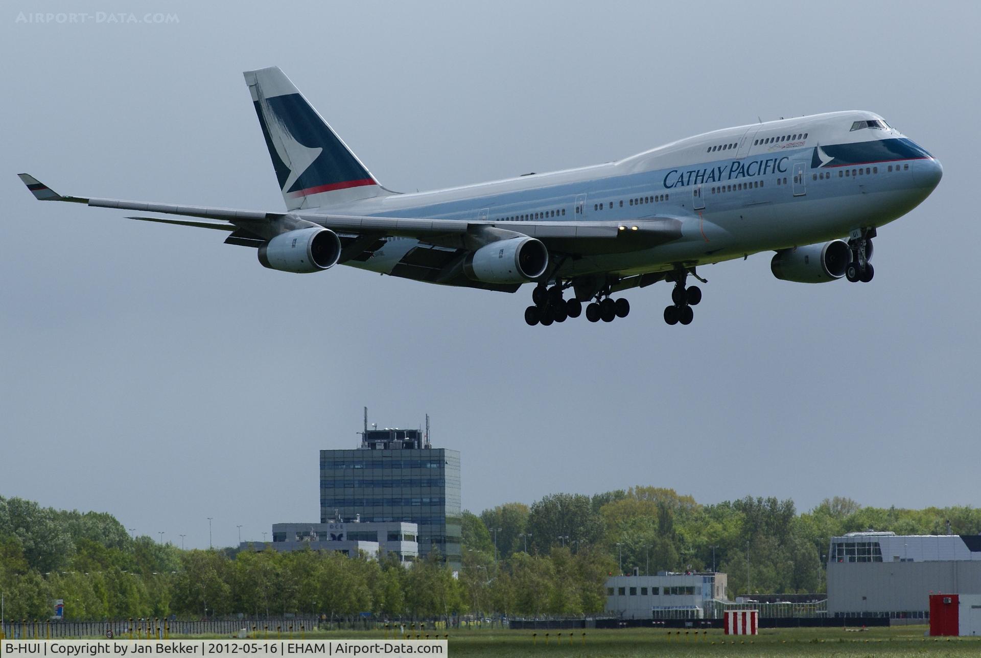 B-HUI, 1994 Boeing 747-467 C/N 27230, Just before landing on the 