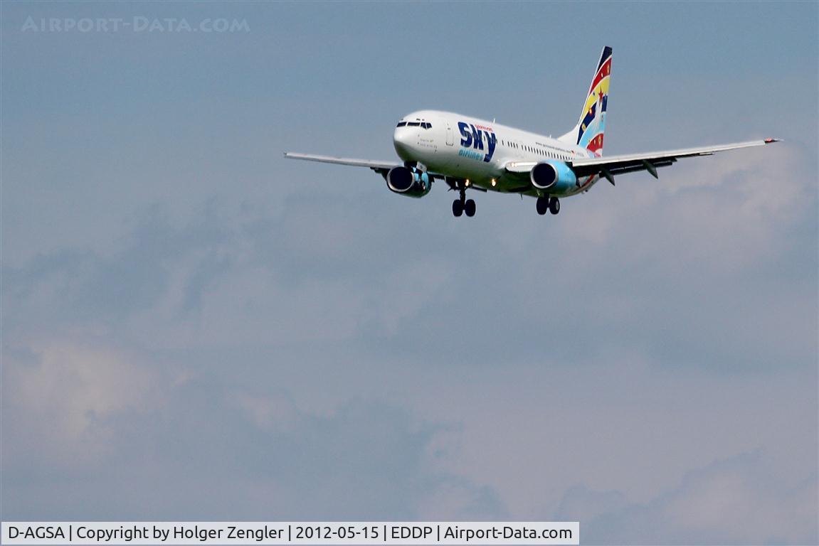 D-AGSA, 2000 Boeing 737-883 C/N 28323, Seems to be a flying harlekin but it´s 50% of German Sky fleet....