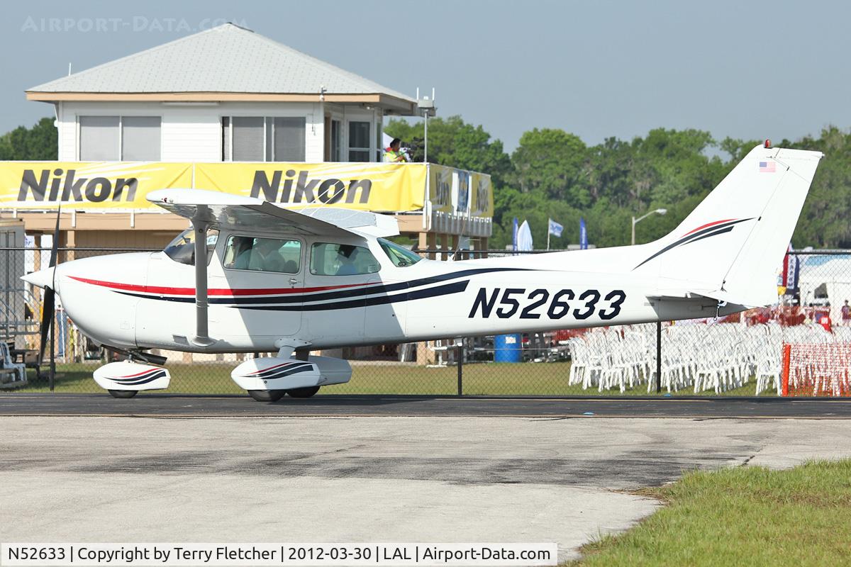 N52633, 1981 Cessna 172P C/N 17274572, At 2012 Sun N Fun