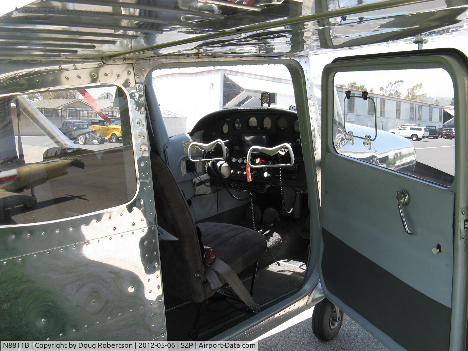 N8811B, 1957 Cessna 172 C/N 36511, 1957 Cessna 172 SKYHAWK, Continental O-300 145 Hp, panel