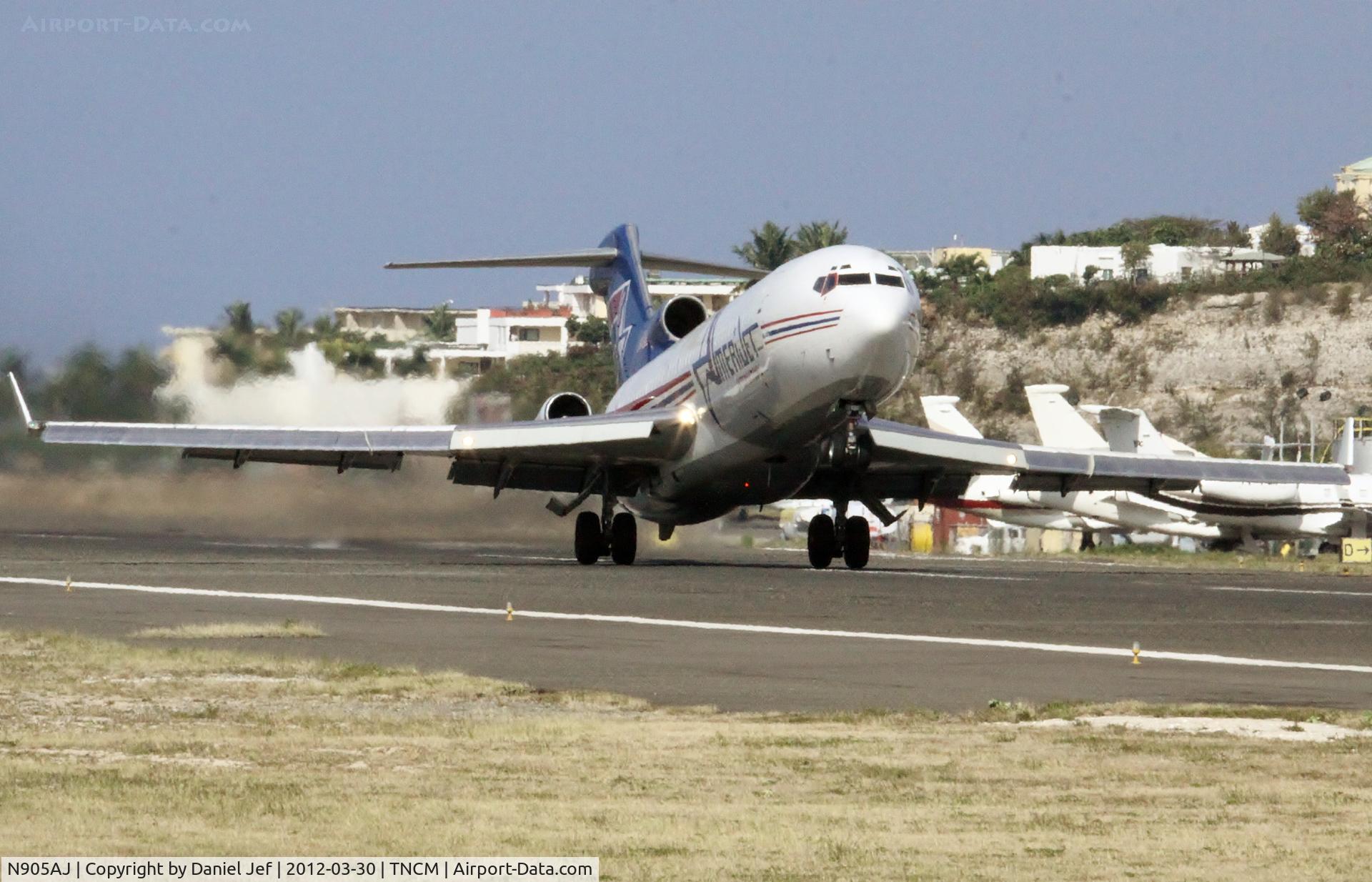 N905AJ, 1980 Boeing 727-231 C/N 21989, N905AJ
