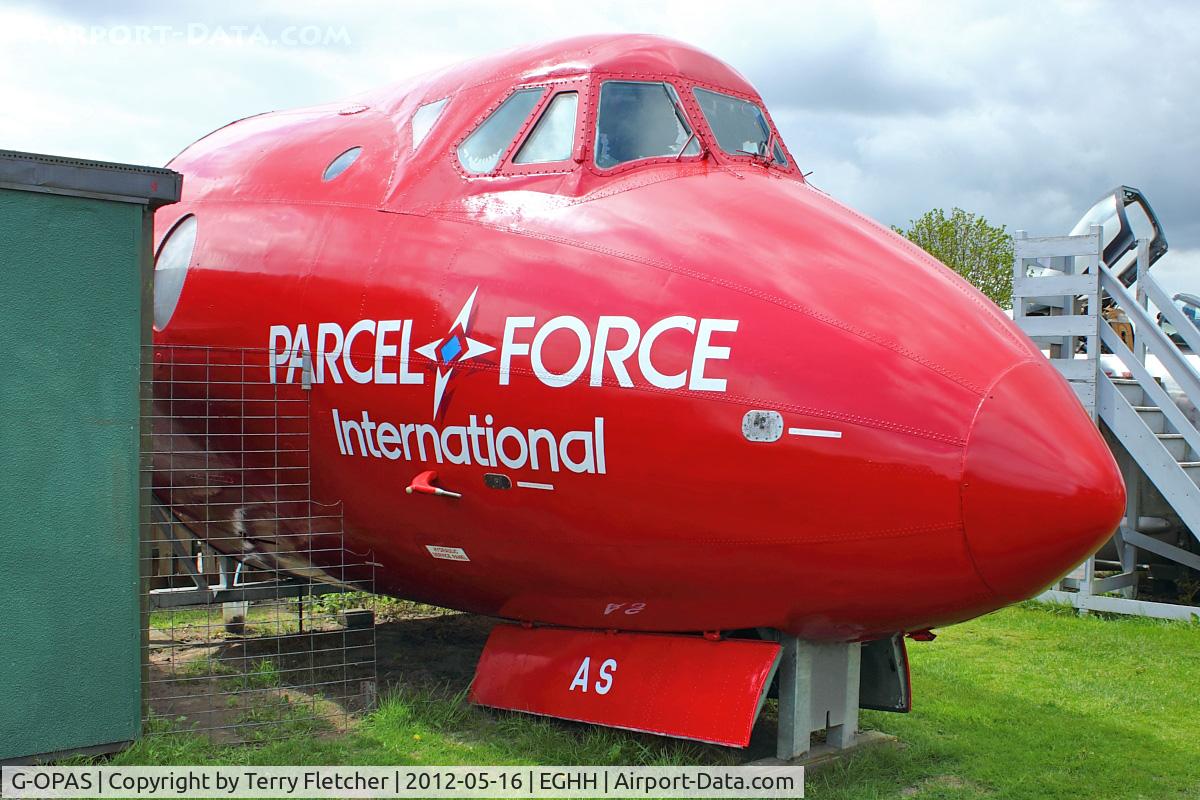 G-OPAS, 1958 Vickers Viscount 806 C/N 263, Cockpit Section At Bournemouth Aviation Museum