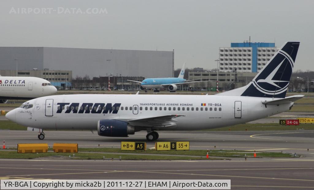 YR-BGA, 1993 Boeing 737-38J C/N 27179, Taxiing