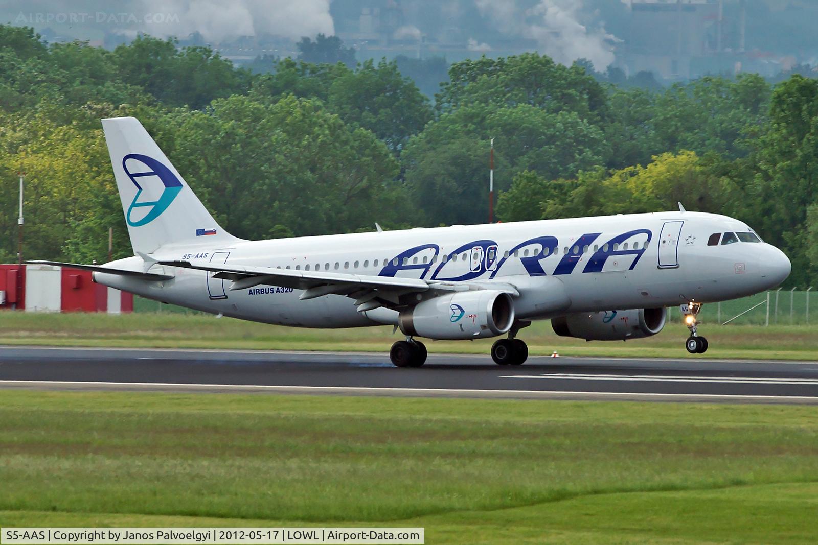 S5-AAS, 1993 Airbus A320-231 C/N 444, Adria Airwas airbus A320-231 landing in LOWL/LNZ