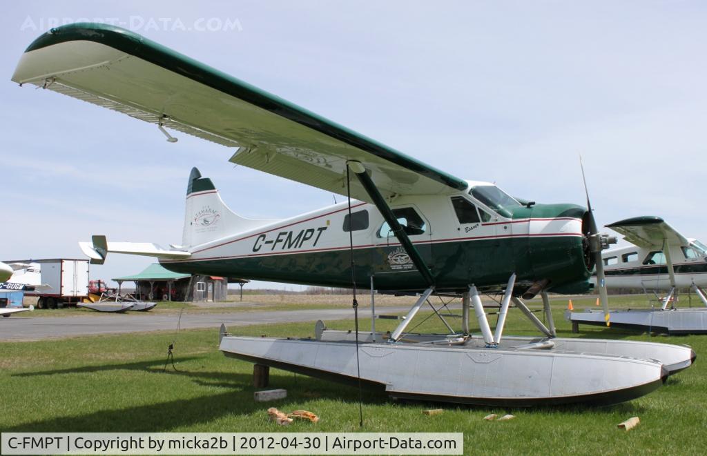 C-FMPT, 1958 De Havilland Canada DHC-2 MK. I C/N 1260, Parked