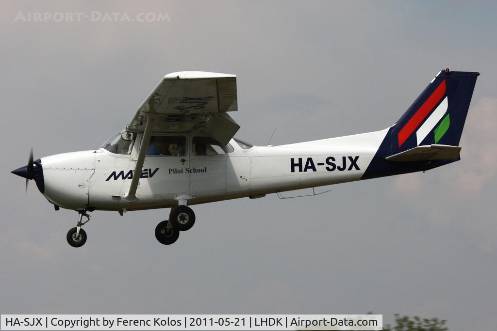 HA-SJX, 1978 Cessna 172N C/N 17270653, Dunakeszi