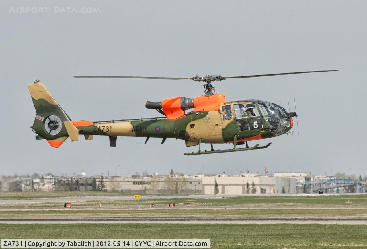 ZA731, 1980 Westland SA-341B Gazelle AH1 C/N WA1800, Gazelle landing in Calgary (CYYC)