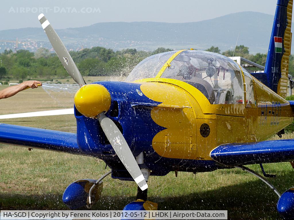 HA-SGD, 1982 Zlin Z-142 C/N 0274, Dunakeszi