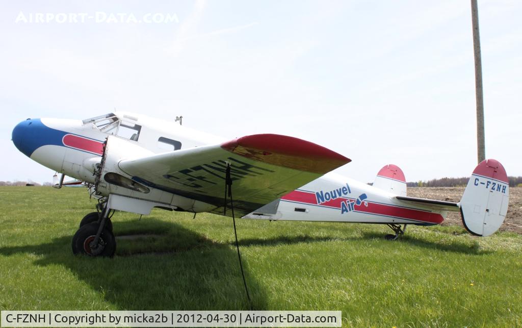 C-FZNH, 1952 Beech Expeditor 3NM C/N CA-275, Stored with out engines