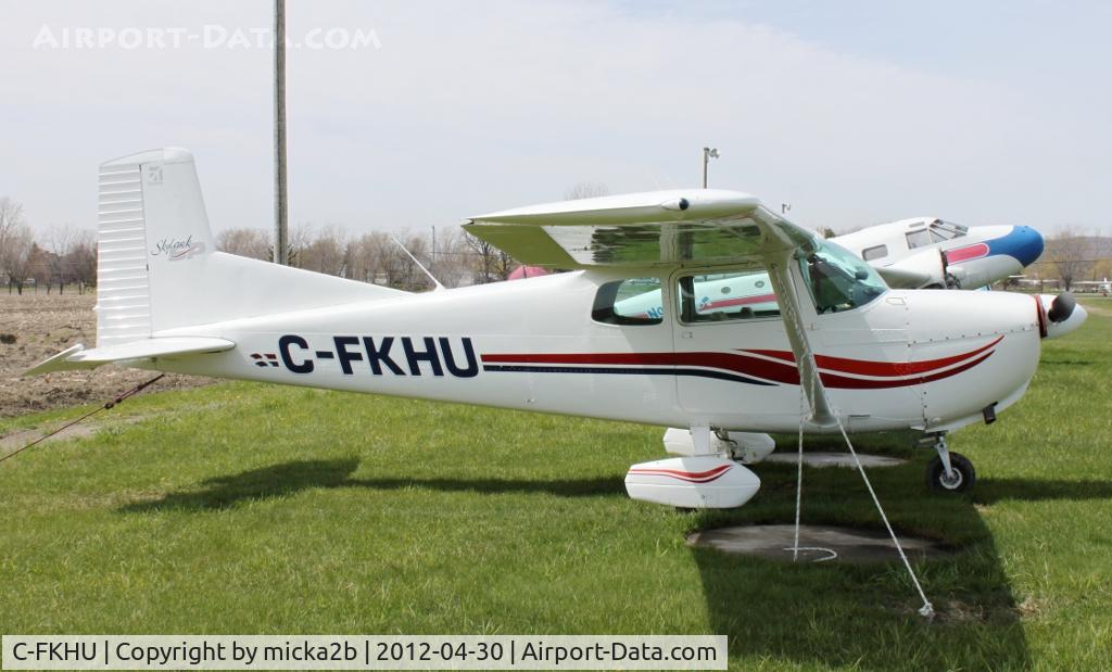 C-FKHU, 1958 Cessna 175 Skylark C/N 55328, Parked