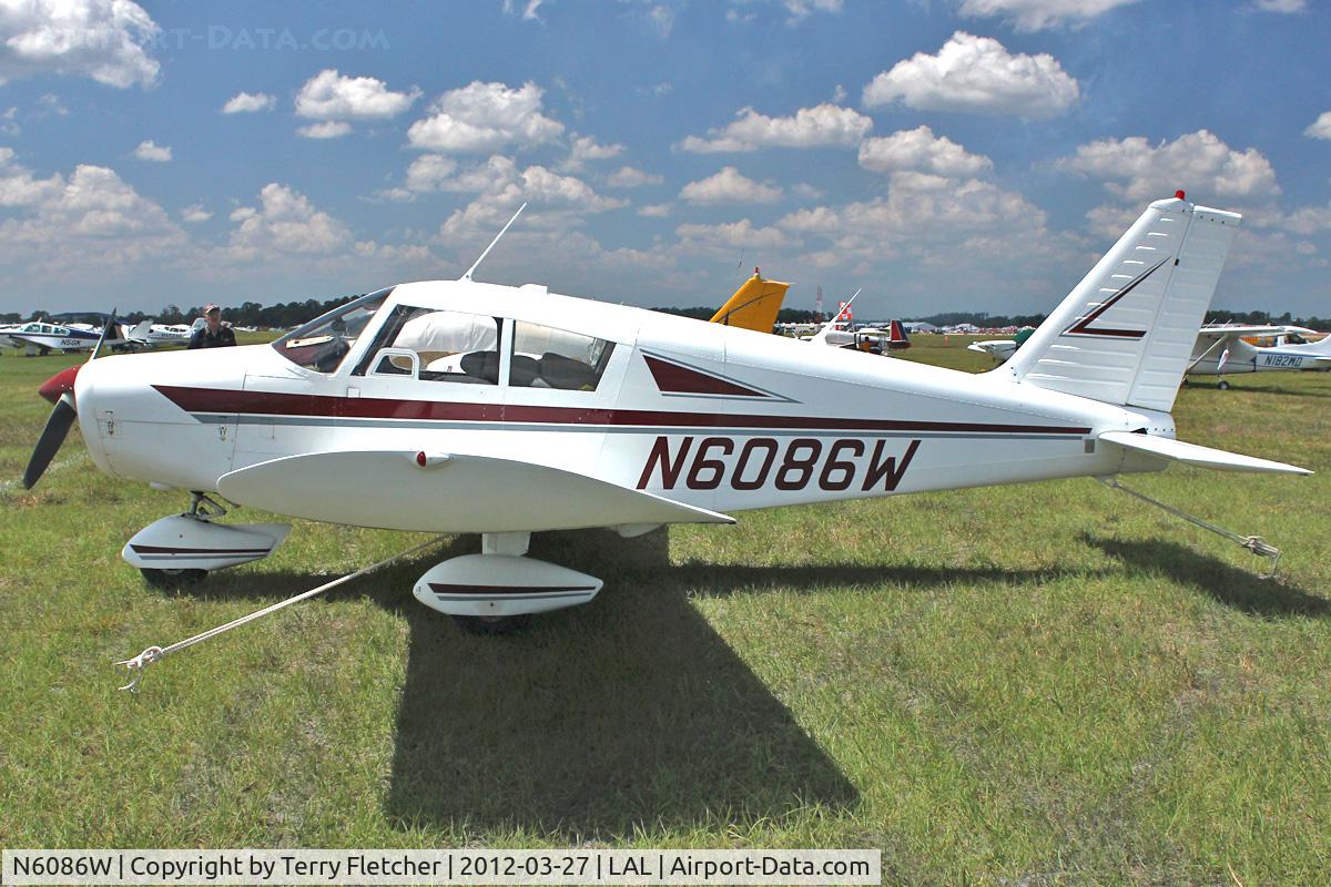 N6086W, 1964 Piper PA-28-140 C/N 28-20100, At 2012 Sun N Fun