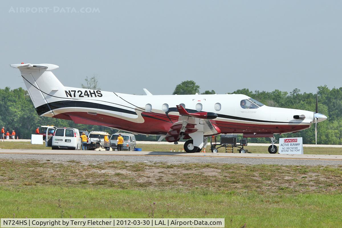 N724HS, 2004 Pilatus PC-12/45 C/N 564, At 2012 Sun N Fun