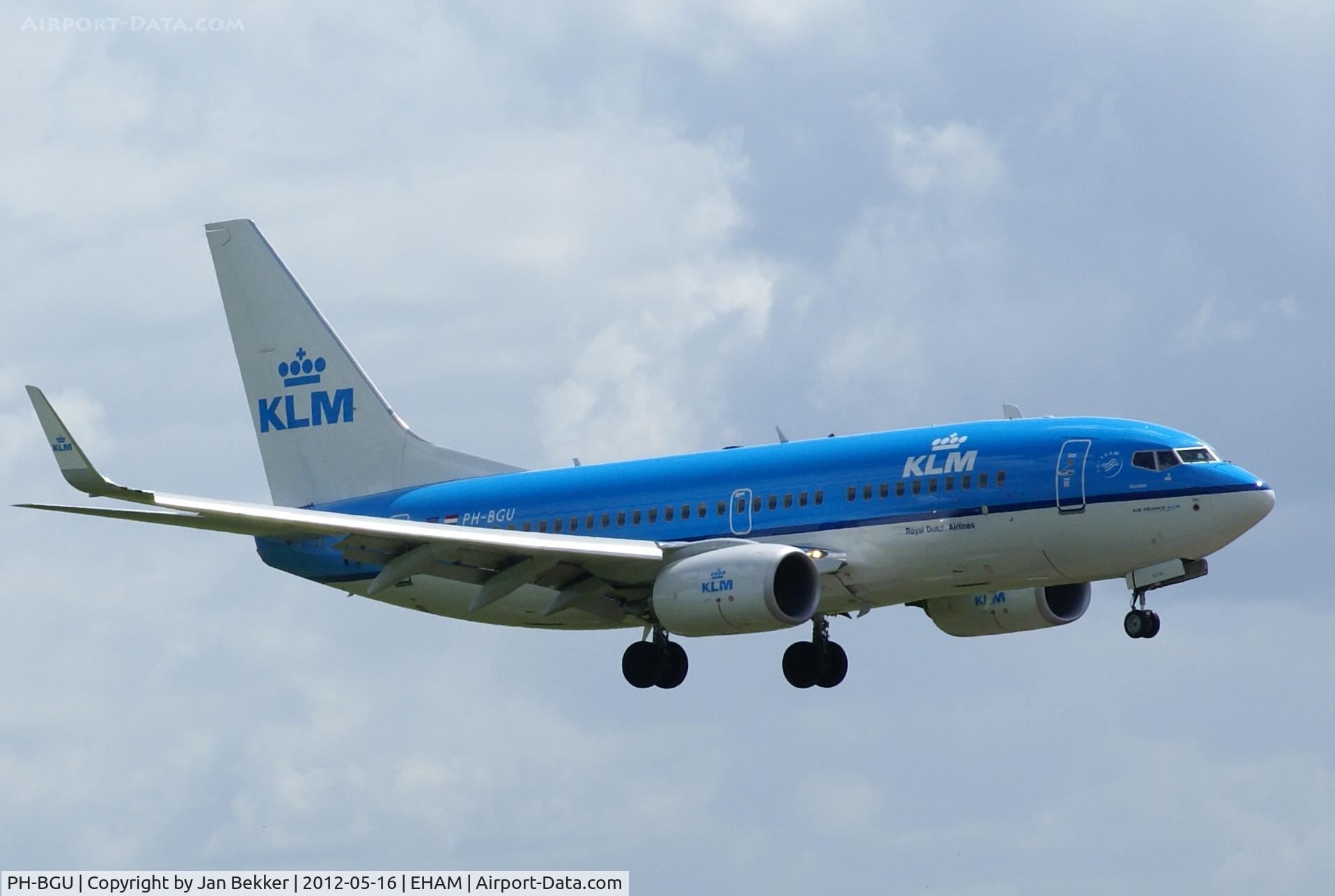 PH-BGU, 2011 Boeing 737-7K2 C/N 39257, Just before landing on the 