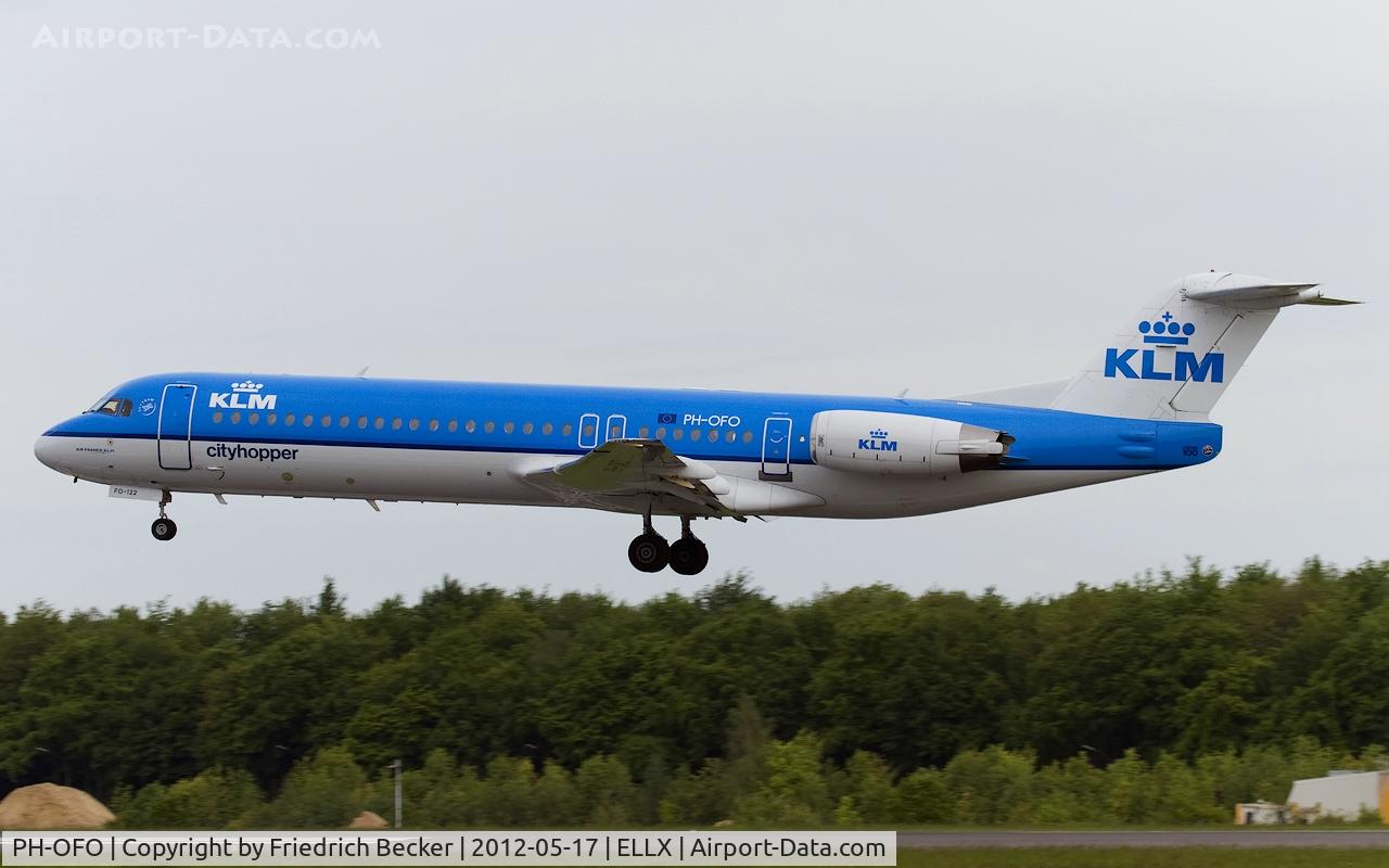 PH-OFO, 1995 Fokker 100 (F-28-0100) C/N 11462, short final RW06