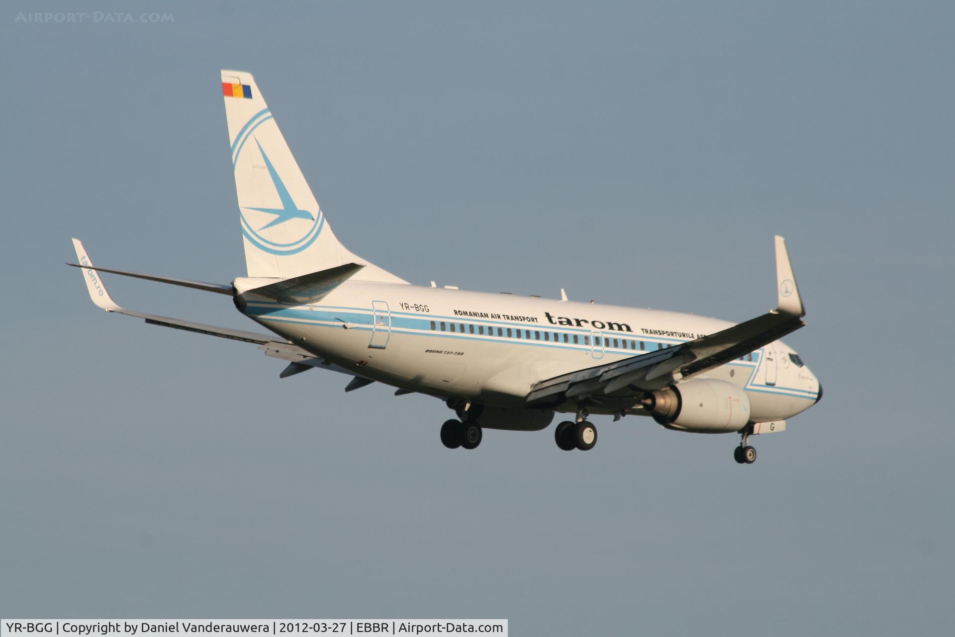 YR-BGG, 2001 Boeing 737-78J C/N 28442, Flight RO371 is descending to RWY 02