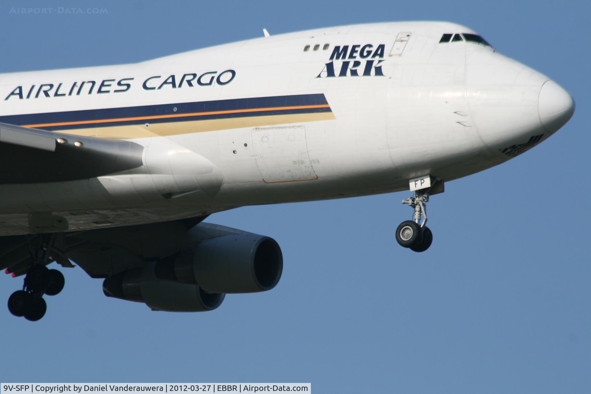 9V-SFP, 2005 Boeing 747-412F/SCD C/N 32902, Arrival of flight SQ7193 to RWY 02