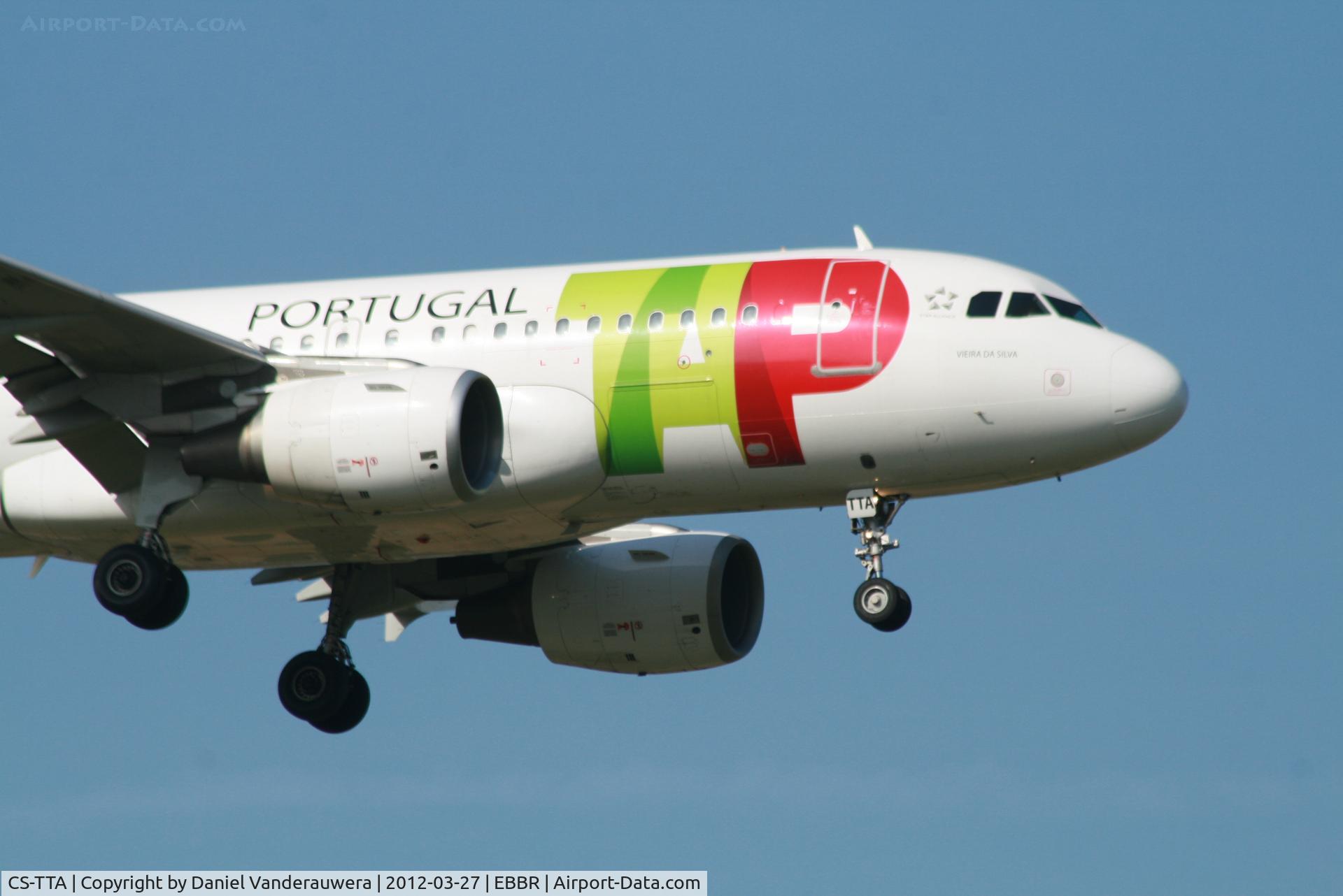 CS-TTA, 1997 Airbus A319-111 C/N 750, Arrival of flight TP606 to RWY 02