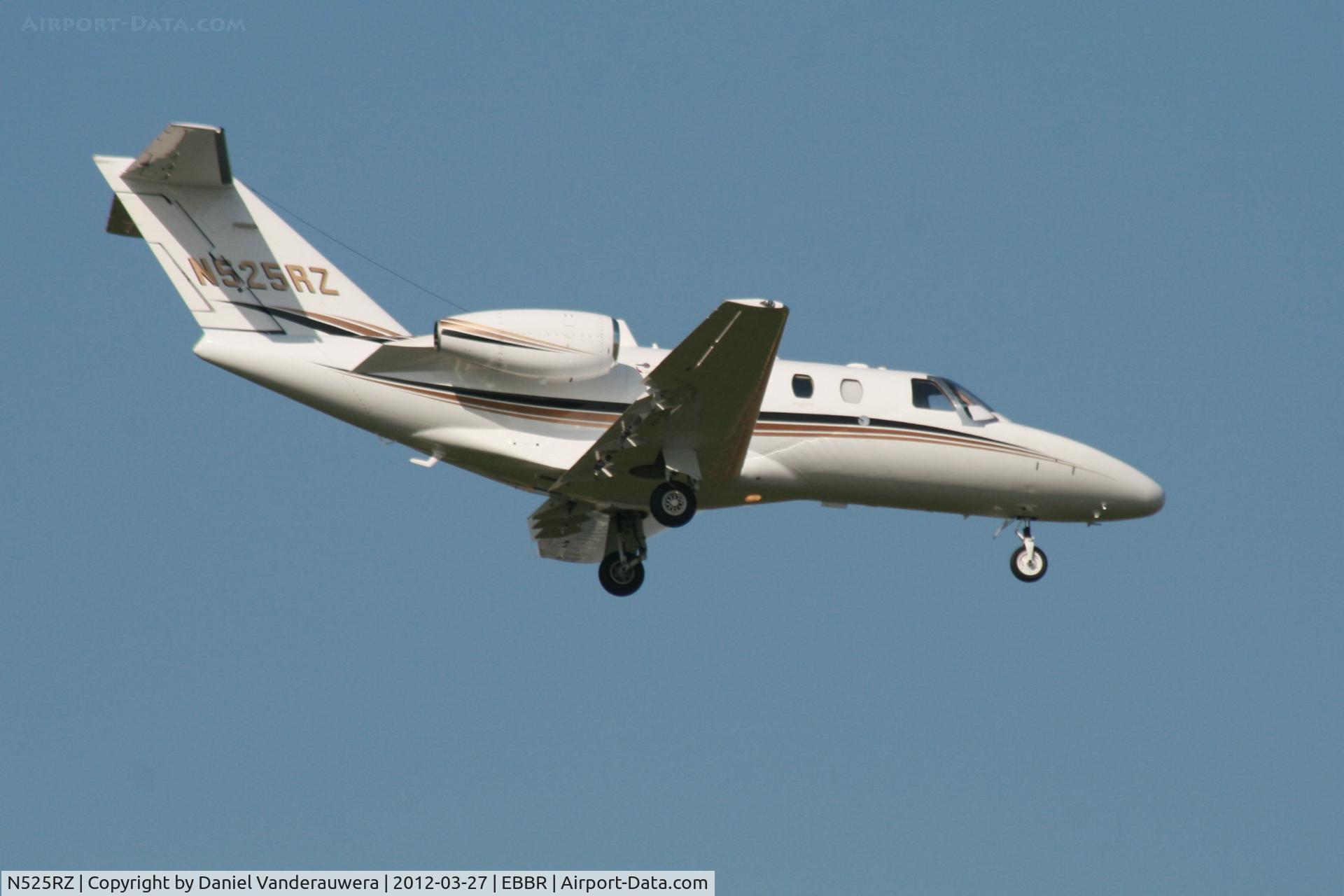 N525RZ, 2006 Cessna 525 CitationJet CJ1+ C/N 525-0612, Descending to RWY 02