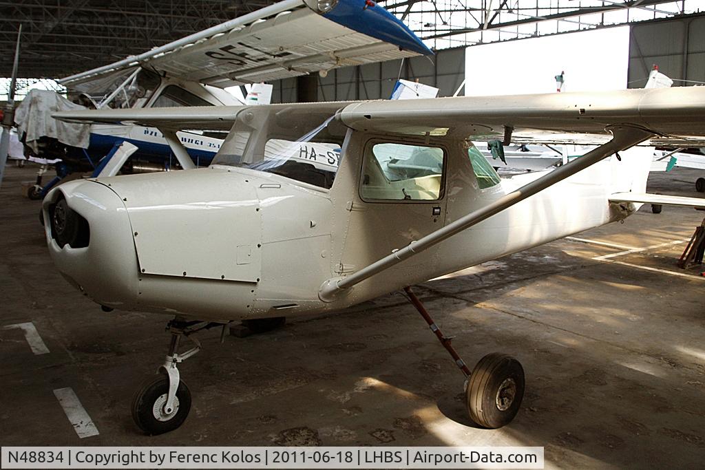 N48834, 1977 Cessna 152 C/N 15280991, Buda?rs