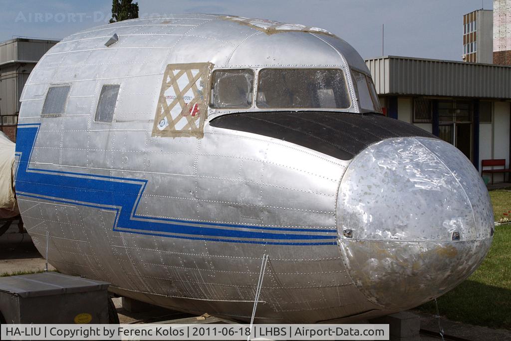 HA-LIU, 1951 Lisunov Li-2T C/N 18439306, Buda?rs
