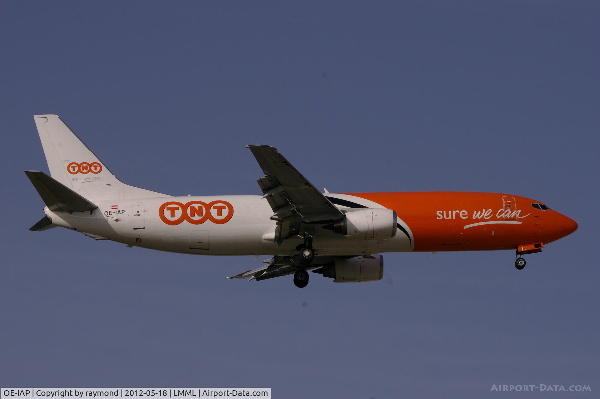 OE-IAP, 1998 Boeing 737-4M0 C/N 29206, B737 OE-IAP TNT landing in Malta.