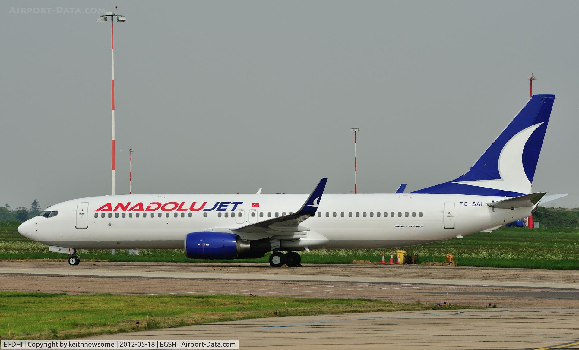 EI-DHI, 2005 Boeing 737-8AS C/N 33818, Actualy TC-SAI (formerly EI-DHI) following respray into this colour scheme at NWI 18.05.2012