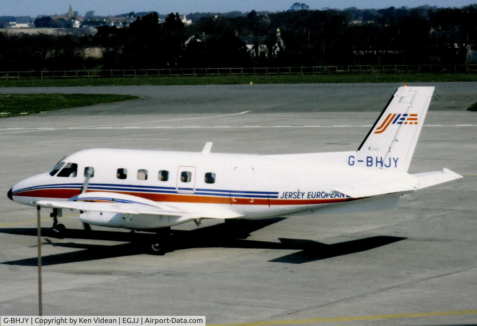 G-BHJY, 1980 Embraer EMB-110P1 Bandeirante C/N 110256, Photographed in the 1980's.