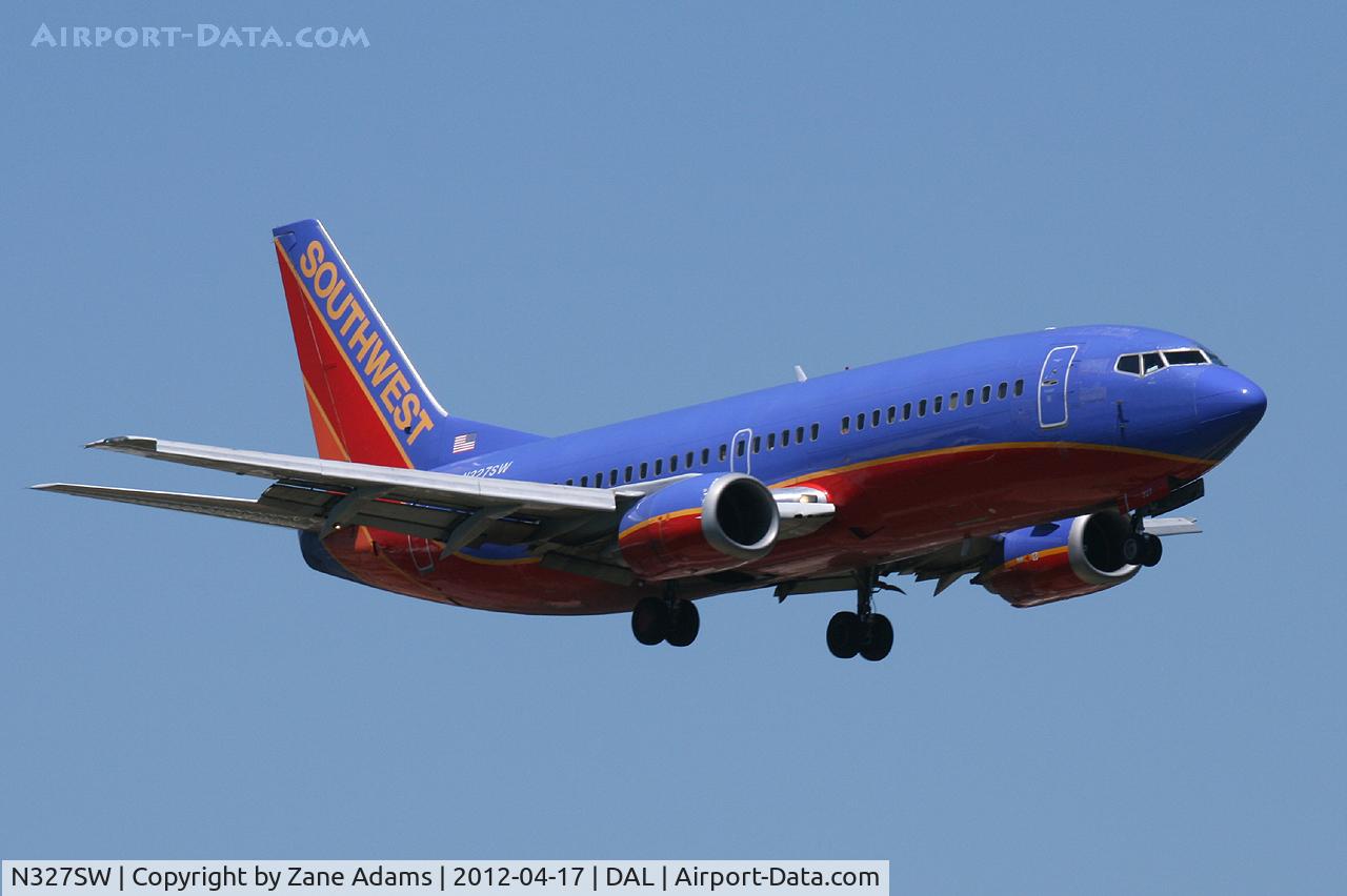 N327SW, 1987 Boeing 737-3H4 C/N 23691, At Dallas Love Field