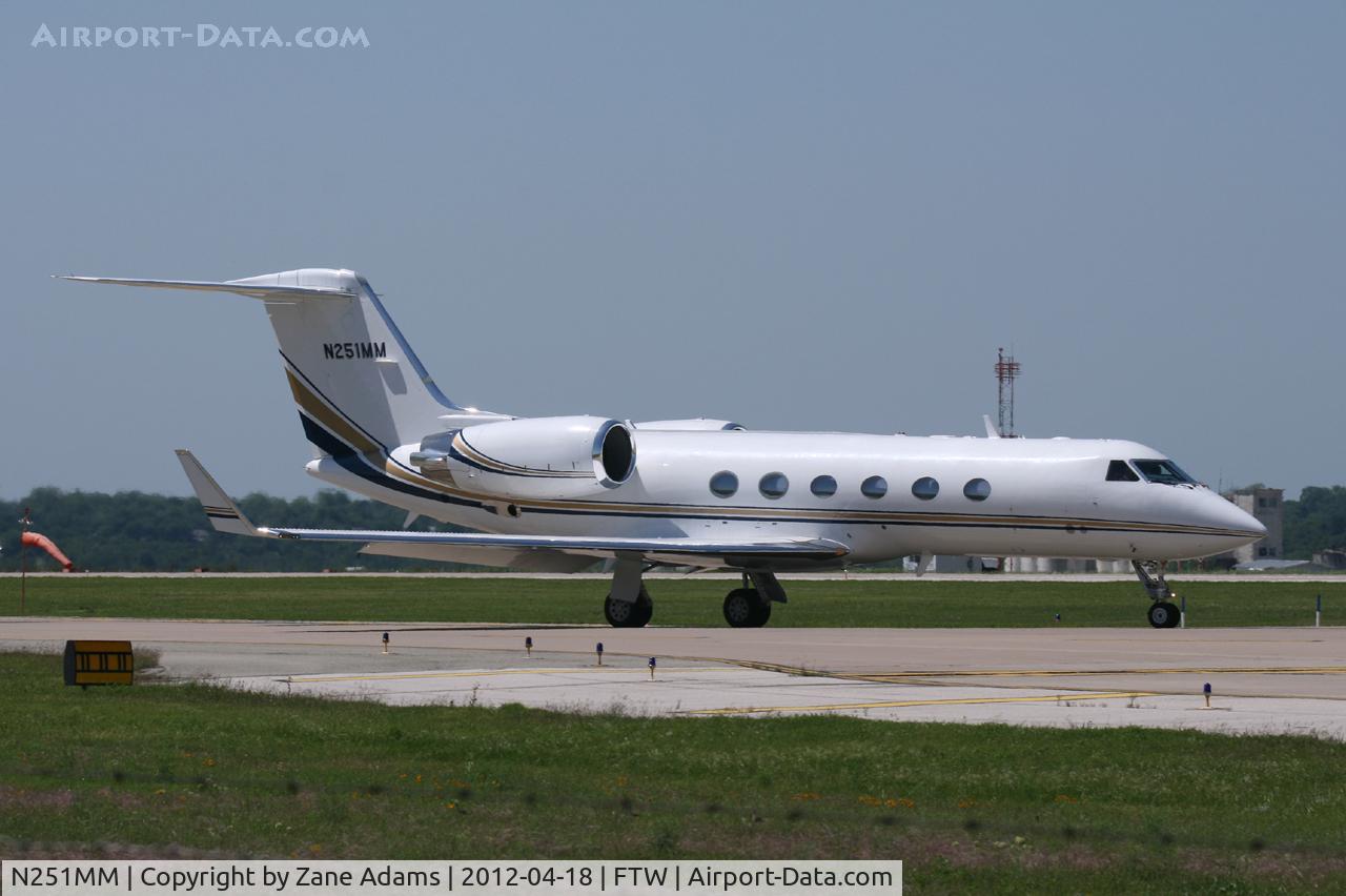 N251MM, 2002 Gulfstream Aerospace G-IV SP C/N 1495, At Meacham Field - Fort Worth, TX
