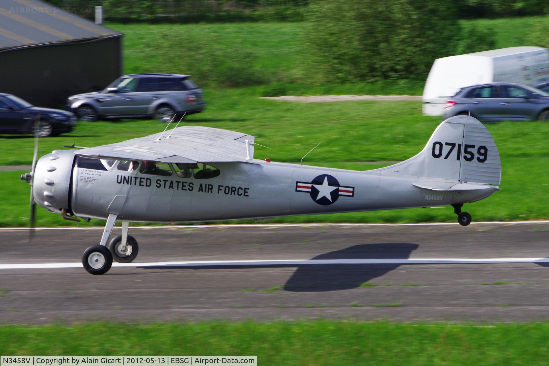 N3458V, 1948 Cessna 195 (LC-126A-3C) C/N 7159, Landing