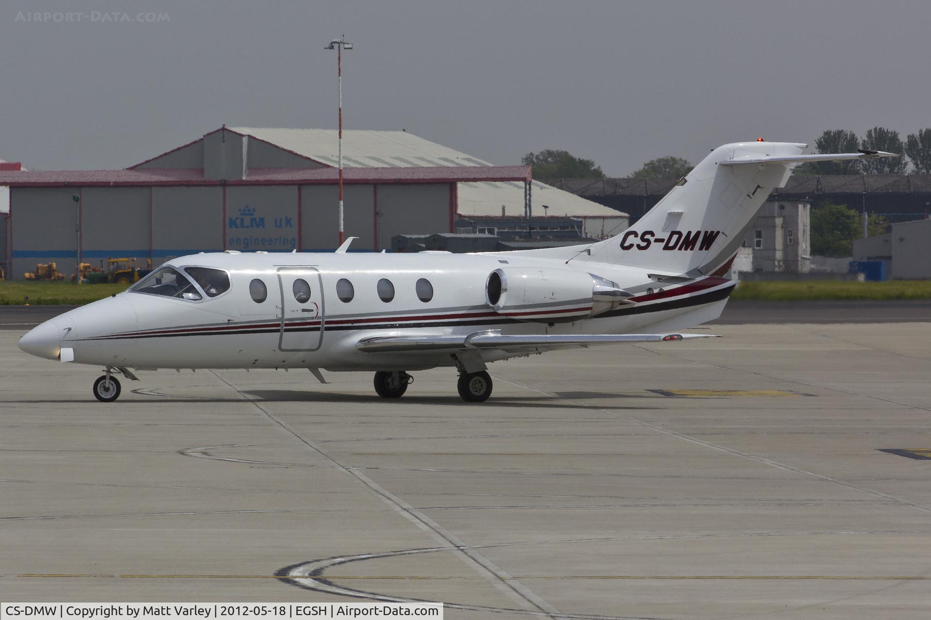 CS-DMW, 2008 Hawker Beechcraft 400A Beechjet Beechjet C/N RK-550, About to depart SaxonAir.