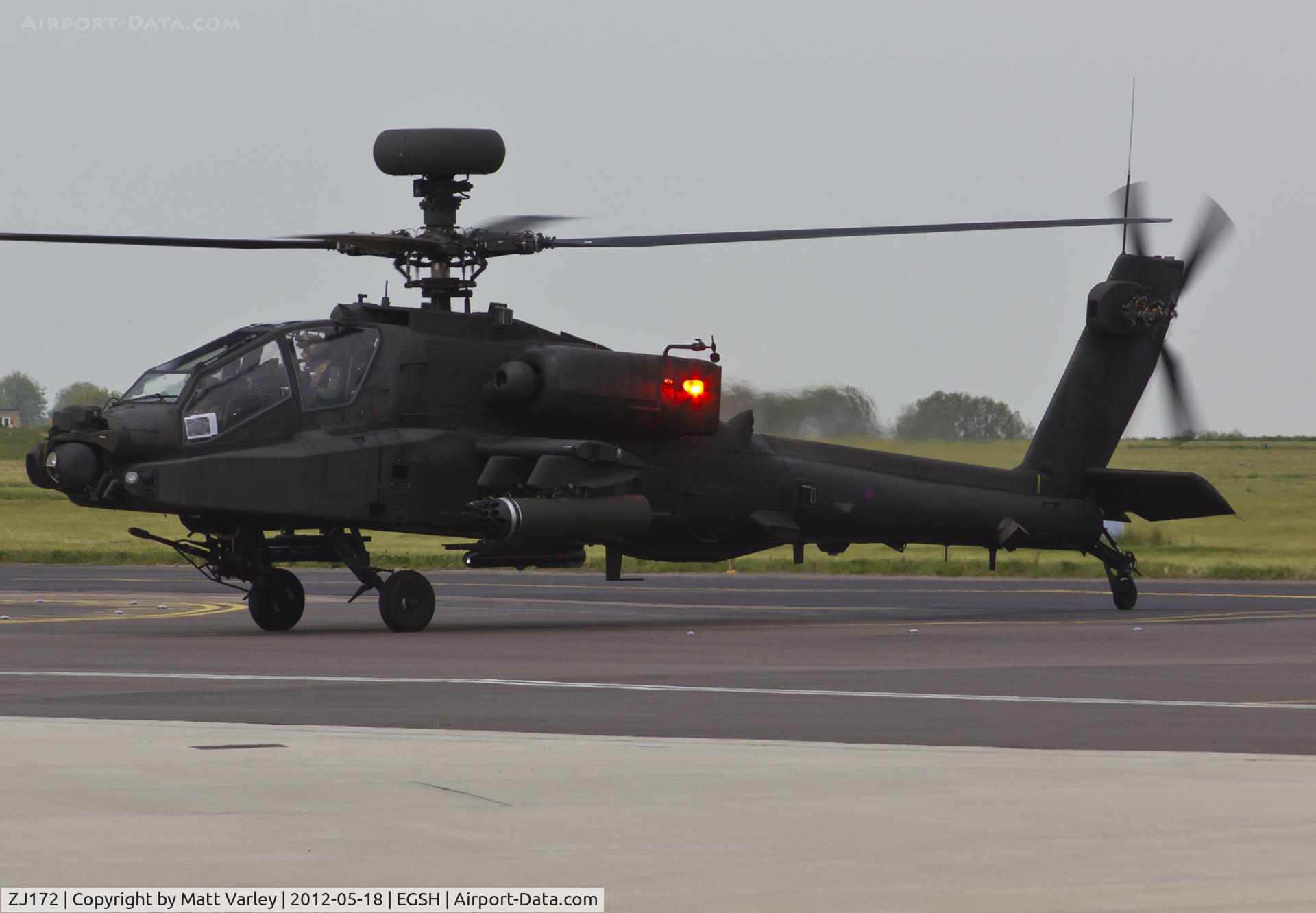 ZJ172, Westland Apache AH.1 C/N DU007/WAH007, Arriving at SaxonAir for fuel.