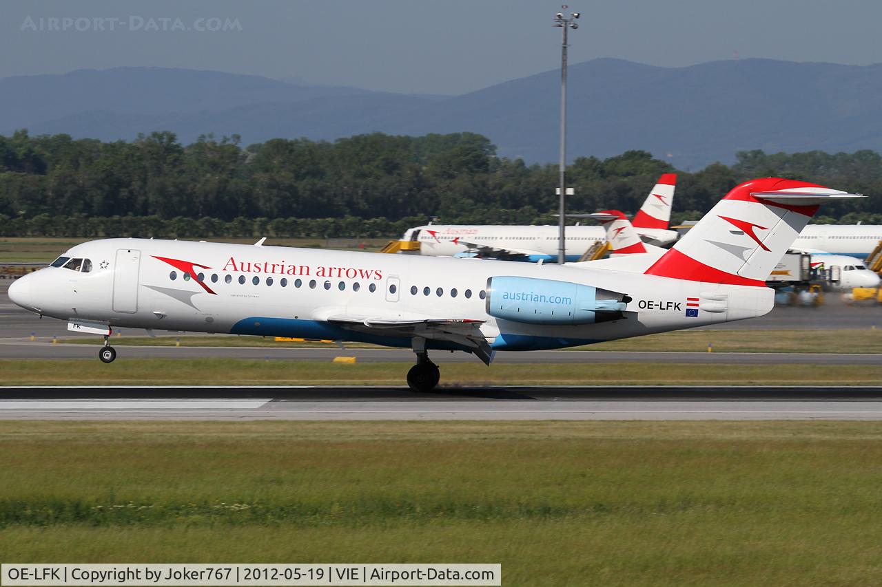 OE-LFK, 1995 Fokker 70 (F-28-0070) C/N 11555, Austrian arrows