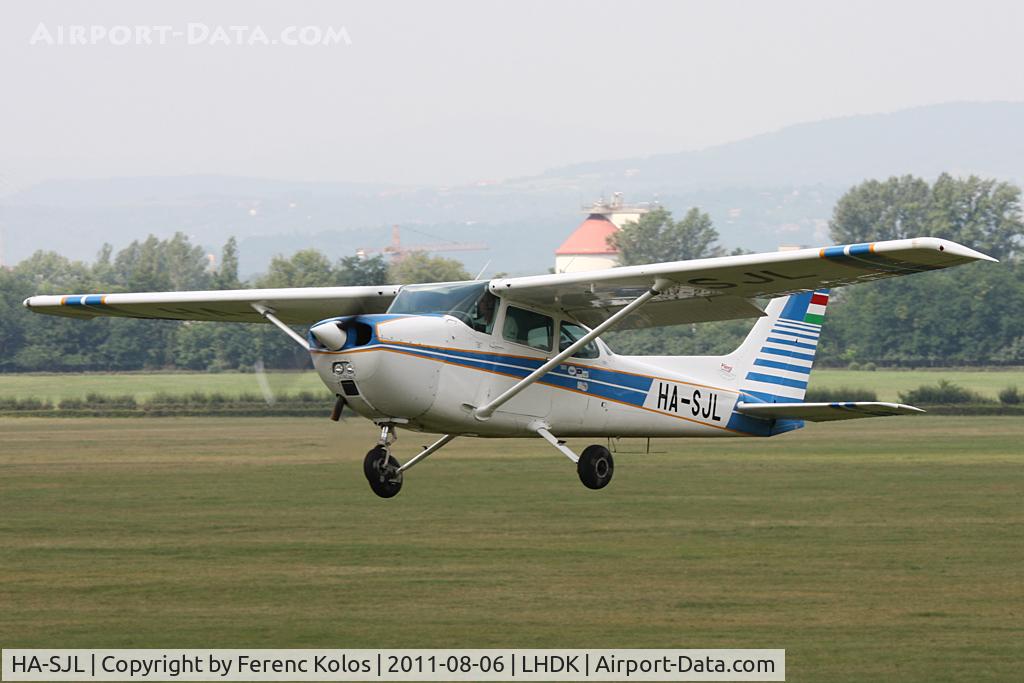 HA-SJL, 1975 Cessna 172M C/N 17265068, Dunakeszi