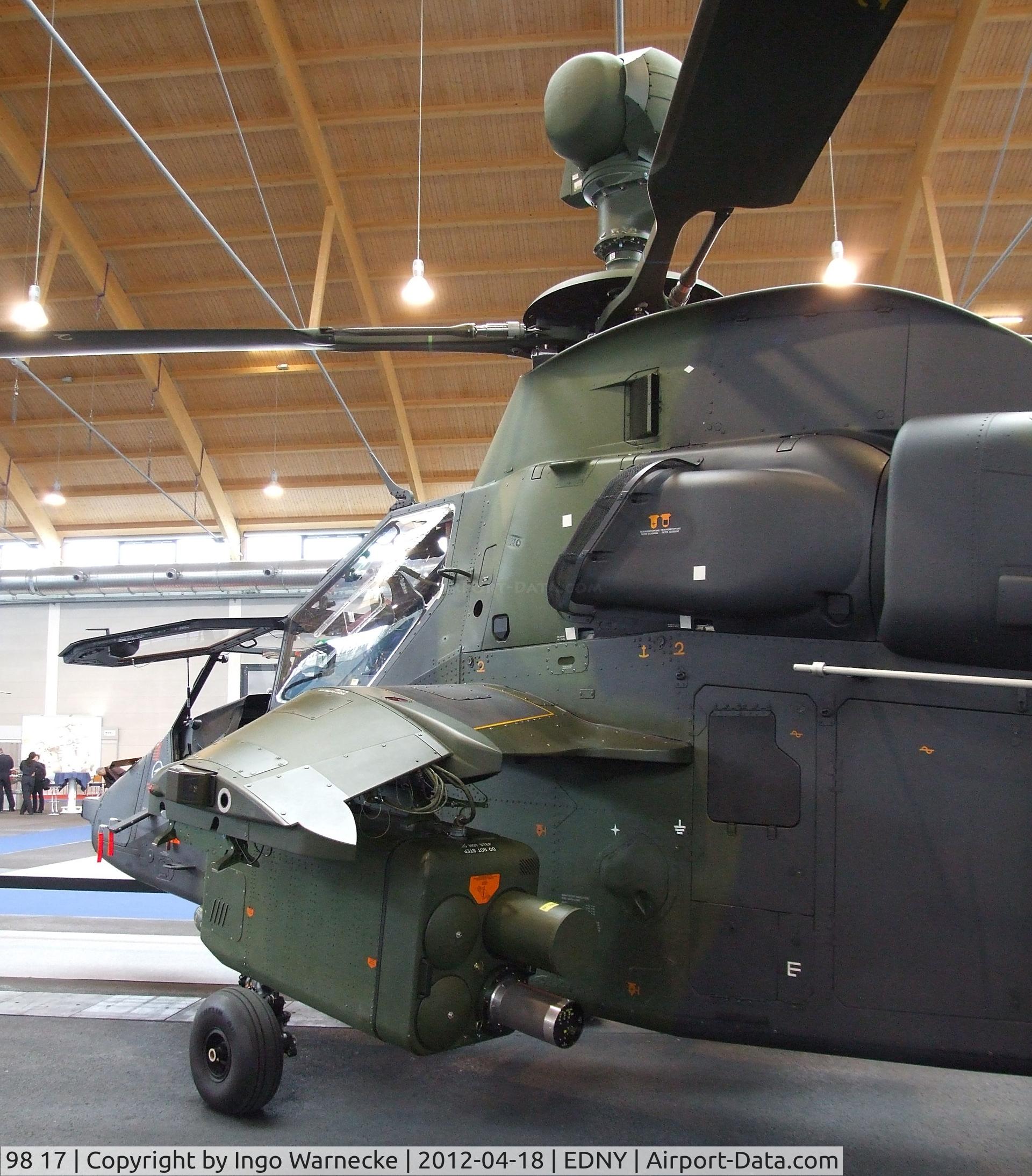 98 17, Eurocopter EC-665 Tiger UHT C/N 1013/UHT13, Eurocopter EC665 Tiger UHT of the German armed forces flight test establishment (Wehrtechnische Dienststelle 61) at the AERO 2012, Friedrichshafen