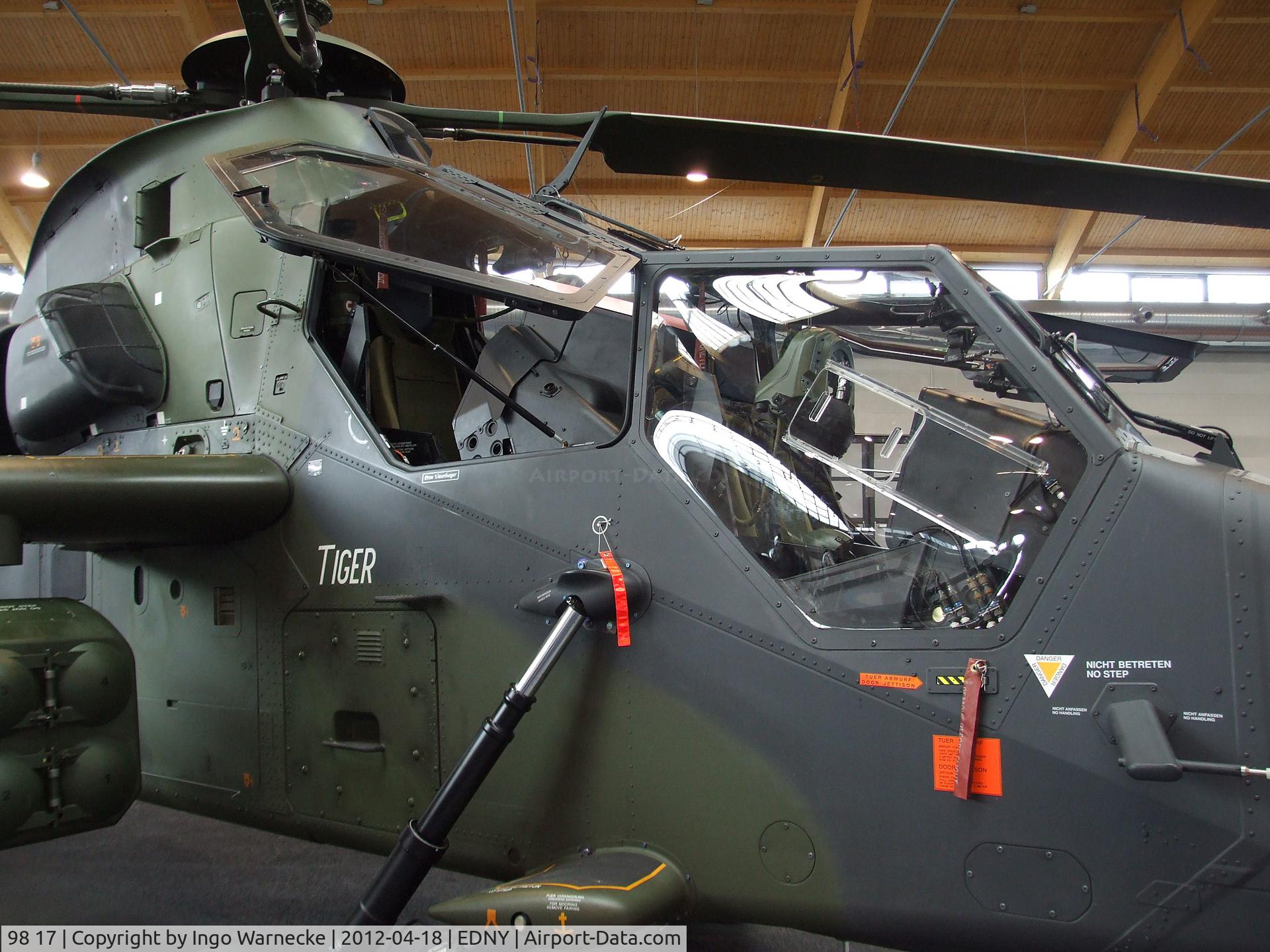 98 17, Eurocopter EC-665 Tiger UHT C/N 1013/UHT13, Eurocopter EC665 Tiger UHT of the German armed forces flight test establishment (Wehrtechnische Dienststelle 61) at the AERO 2012, Friedrichshafen